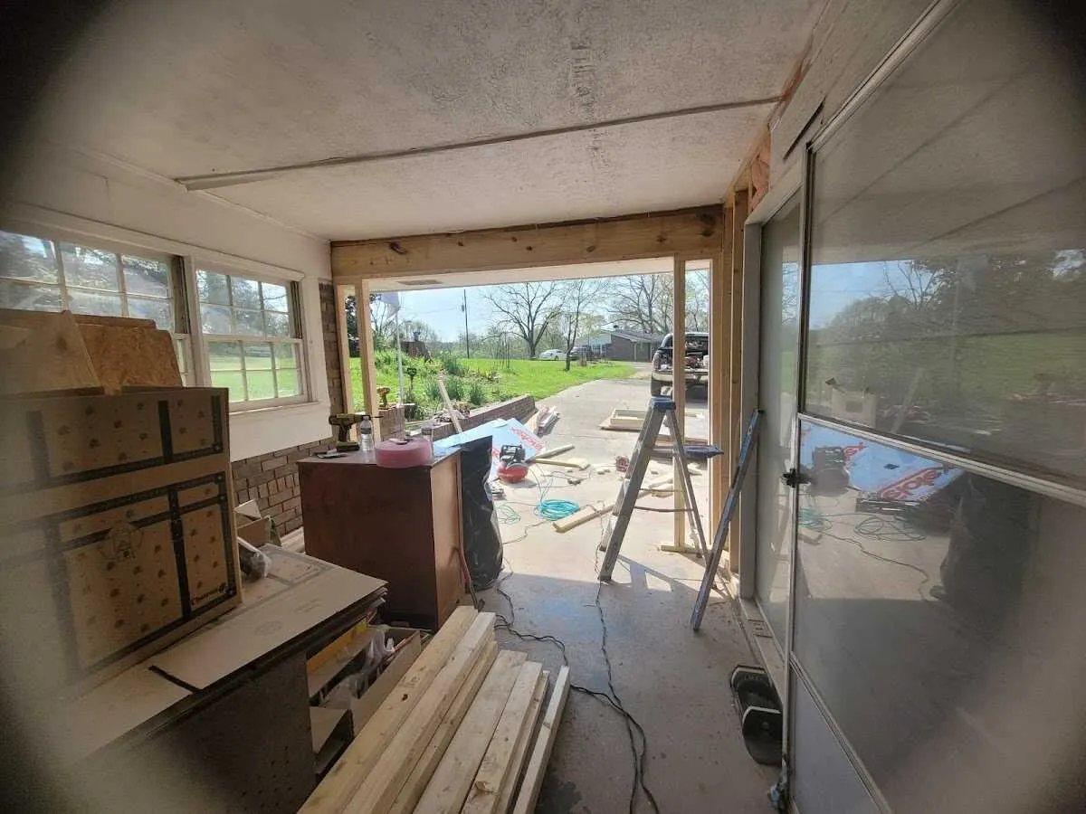 Air movers and dehumidifier for Drying & Dehumidification in Columbia